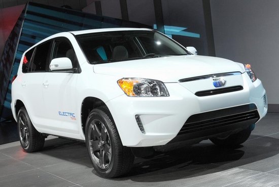 豐田明年推電動版RAV4 預計售價4萬美元 